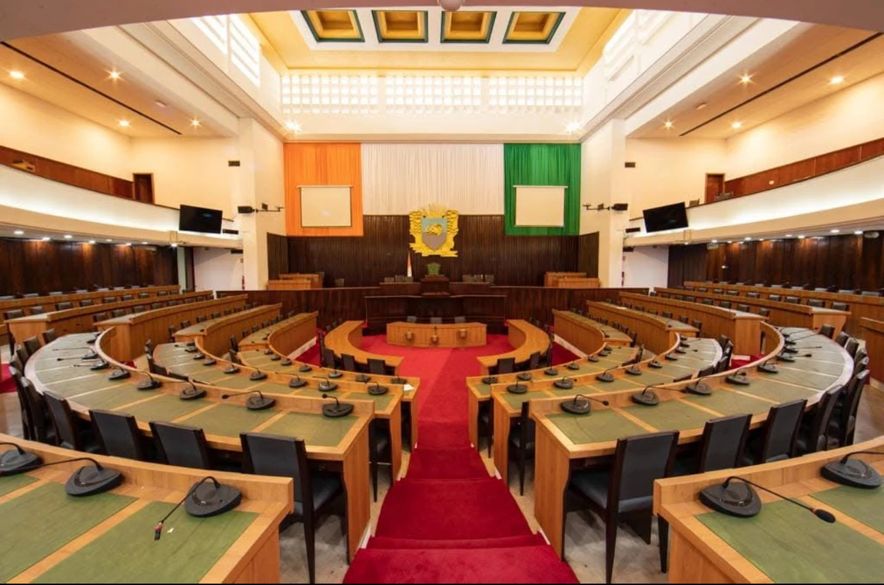 Législatives 2025 à Dabou : Le RHDP dribble le ministre Essis Emmanuel au profit du ministre Adjé Silas Mecth