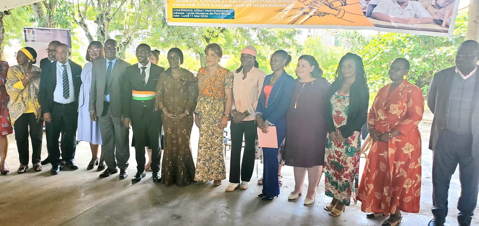 Civisme et valeurs républicaines // Les élèves du Lycée moderne de Port-Bouët s’engagent pour une Côte d’Ivoire responsable