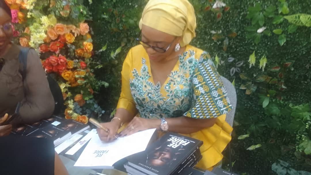 SORTIE DU LIVRE 《REFAIRE 》DE AÏCHA BAKAYOKO : Le point de vue de Mlle Ouattara Pédiari