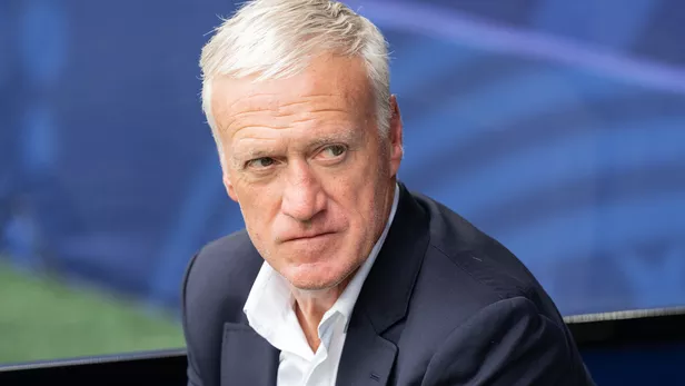 «Cet arbitre a-t-il le niveau ?» : Didier Deschamps crie au scandale arbitral après l’élimination contre l’Espagne